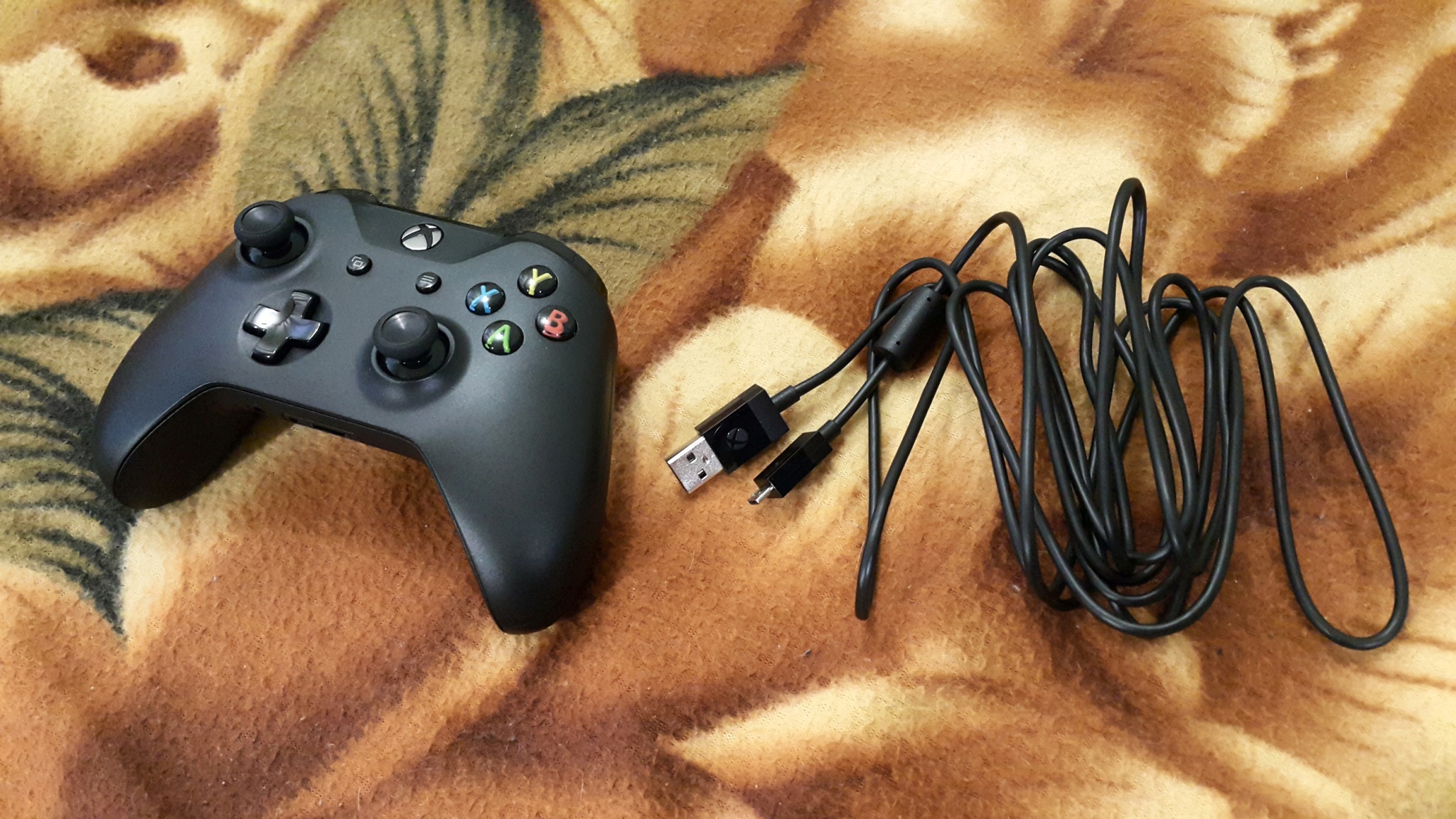 Как подключить геймпад xbox one к компьютеру
как подключить геймпад xbox one к компьютеру